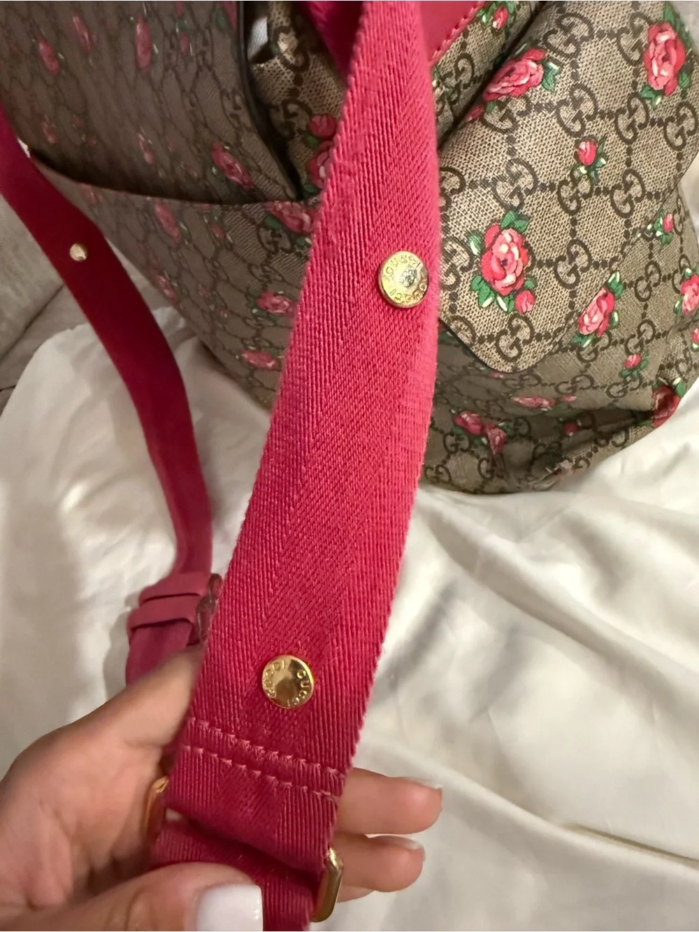 Gucci Beige GG Supreme Messenger Bag with Pink Rose Print and Pink Strap